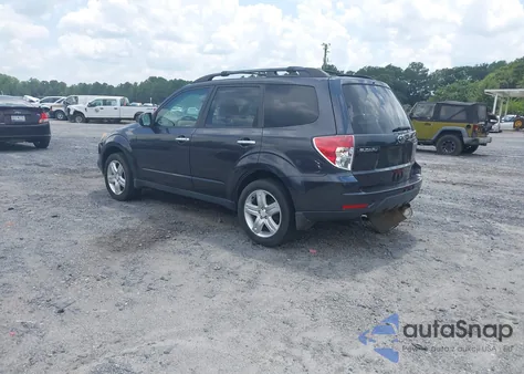 2010 Subaru Forester 2.5X Premium z USA, uszkodzony, nr VIN JF2SH6CC9AH706754